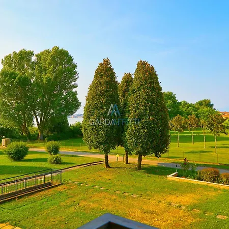Lisbona - Terrazza Vista A Sirmione